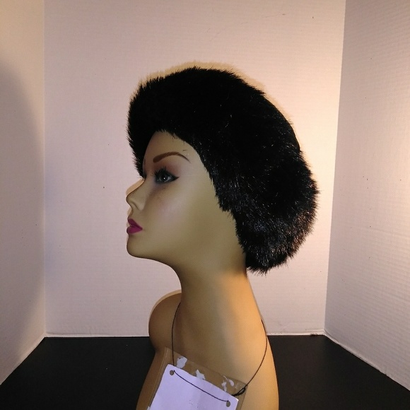Fur vintage hats - Picture 4 of 6